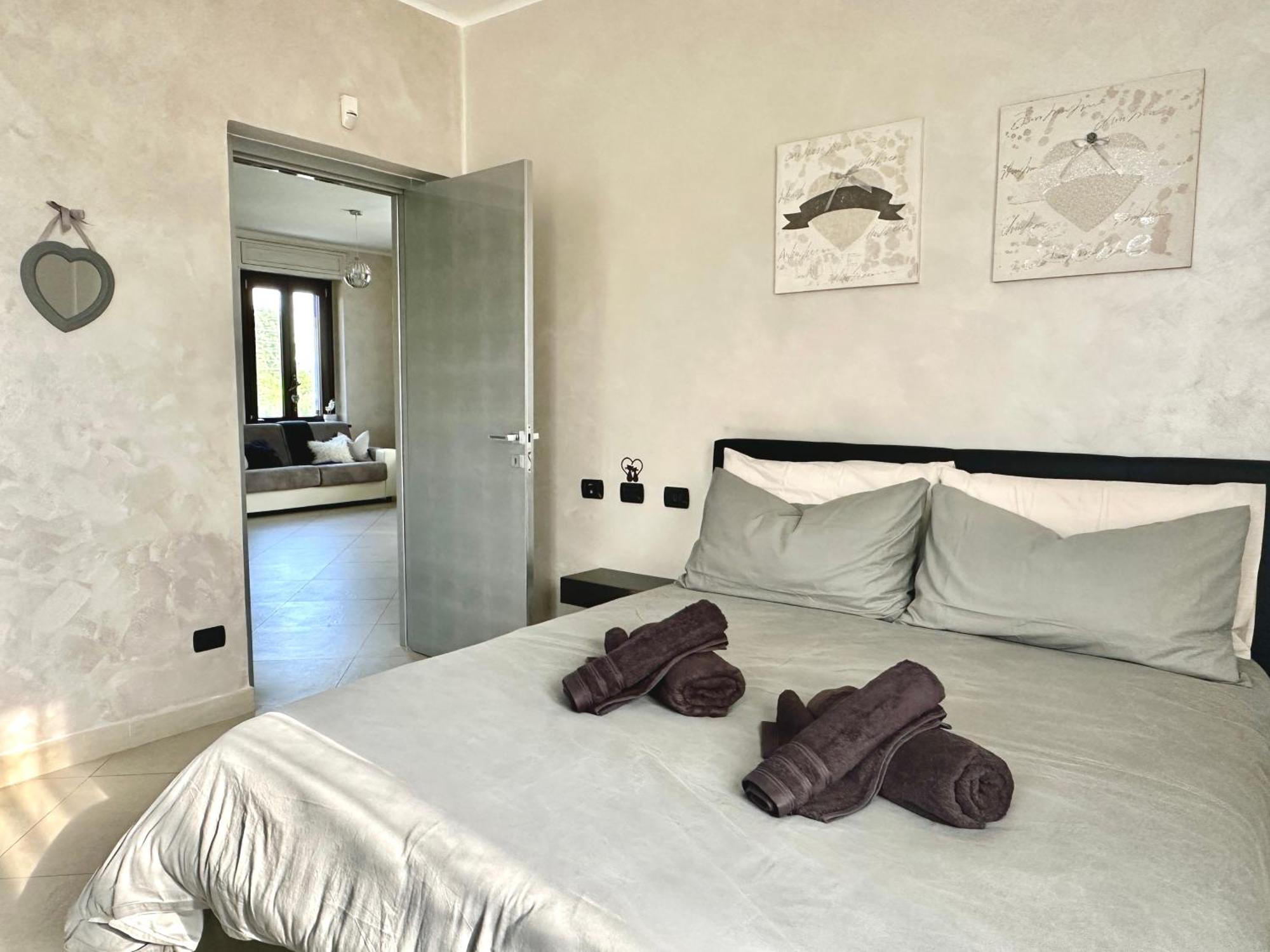 Appartamento In Villa Con Piscina Privata E Jacuzzi Ad Uso Esclusivo Ривароло-Канавезе Экстерьер фото